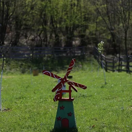 Forest On The Pyramid Lodge Visoko