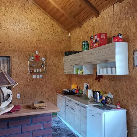 فوريست لودج أون ذا بيراميد بيت خشبي *