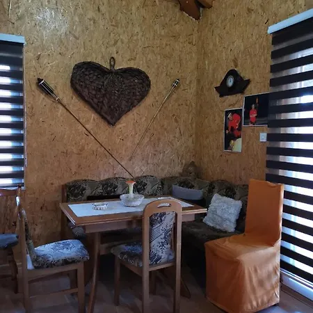 Lodge Forest On The Pyramid *